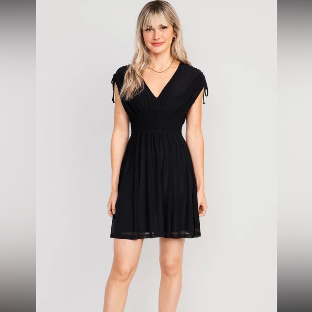 Old Navy Waist-Defined Sleeveless Tie-Shoulder Smocked Mesh Mini Dress.SMALL